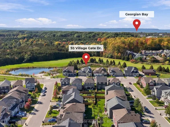 93 Village Gate Dr, Wasaga Beach, ON L9Z 0J7