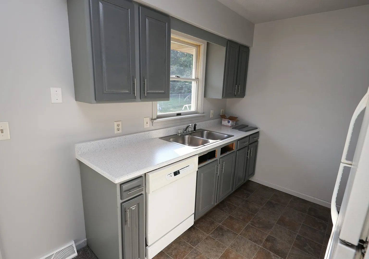 Nice, Recently Renovated 2-Bedroom Duplex in Middlebury School District — Photo 3