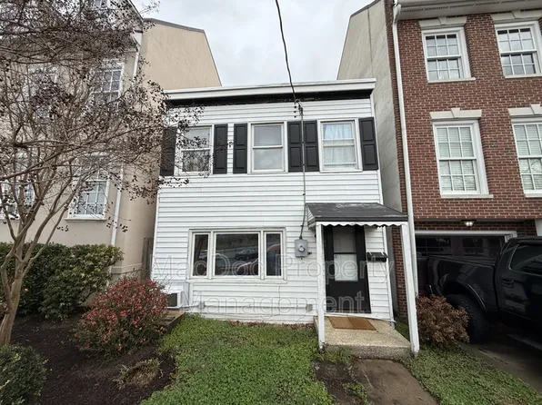 107 Lafayette Blvd, Fredericksburg, VA 22401