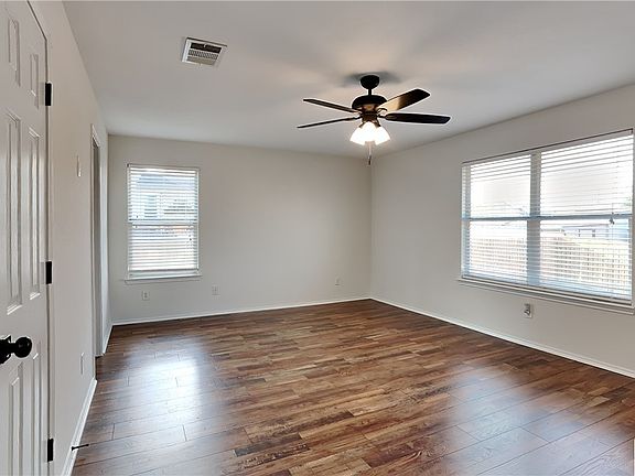5th image of 3705 Palo Pinto Cv