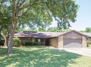2210 Stafford Dr, Arlington, TX 76012