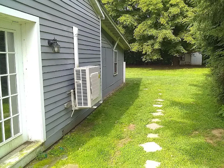 456 River Dr — Photo 10
