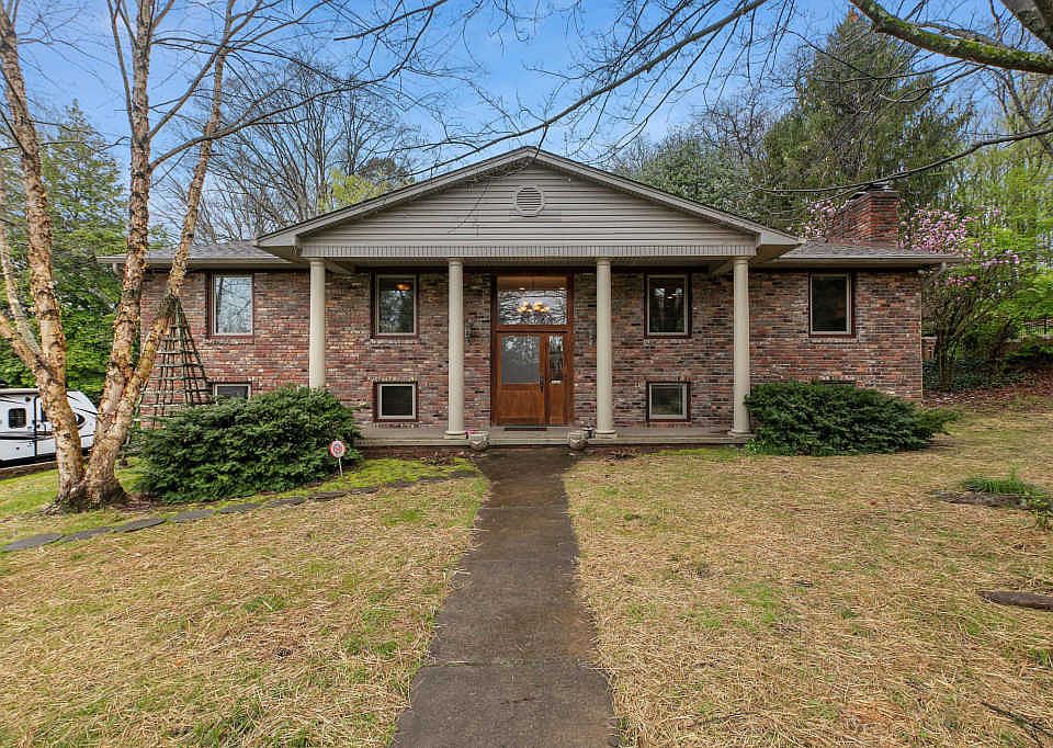 1st image of 8410 Corteland Dr