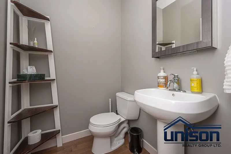 2 bed, 1830 sqft, $3,750 — Photo 3