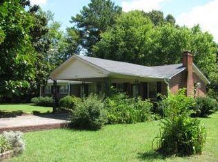 380 Cravens Dr, Savannah, TN 38372