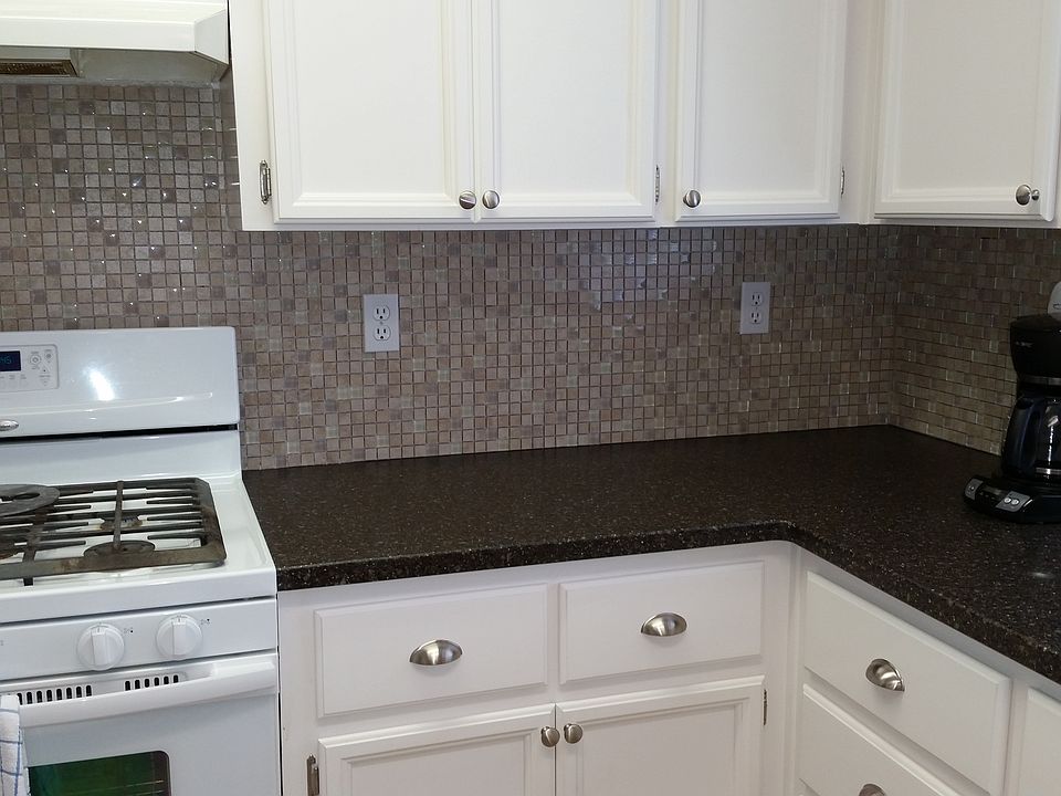 2nd image of 1070 Windmill Dr