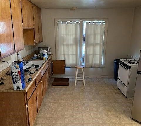 2nd image of 501 Johannesburg Ave