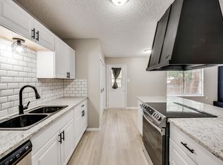 6010 Kelly Elliott Rd, Arlington, TX 76001