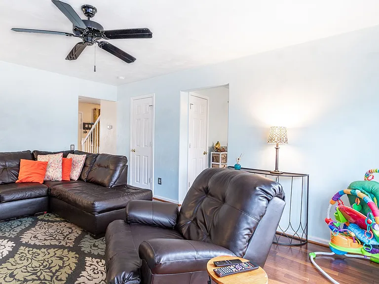 601 Lord Byron Ct — Photo 20