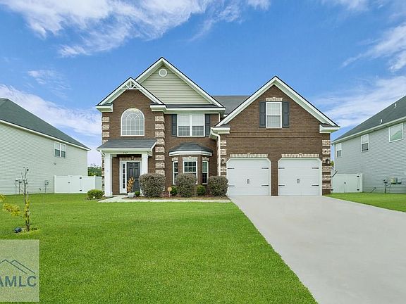 2nd image of 747 English Oak Dr