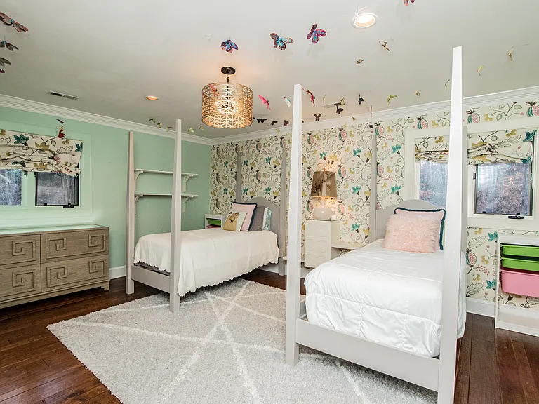 3911 Lakeside Dr — Photo 24