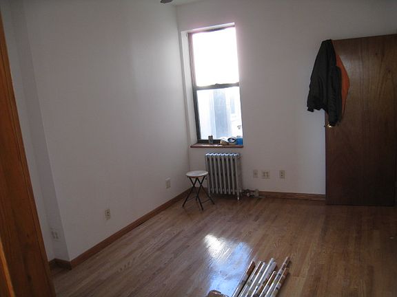 3rd image of 4303 31st Ave APT 4
