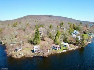 10 Sunken Rd, Branchville, NJ 07826