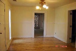 3rd image of 523 N Dallas Ave