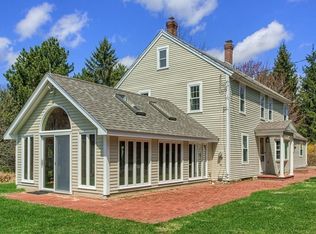 384 Pearl Hill Rd, Fitchburg, MA 01420