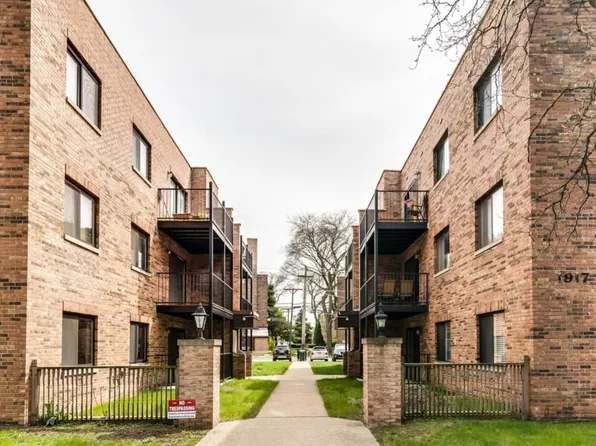 1917 W Granville Ave APT 302, Chicago, IL 60660