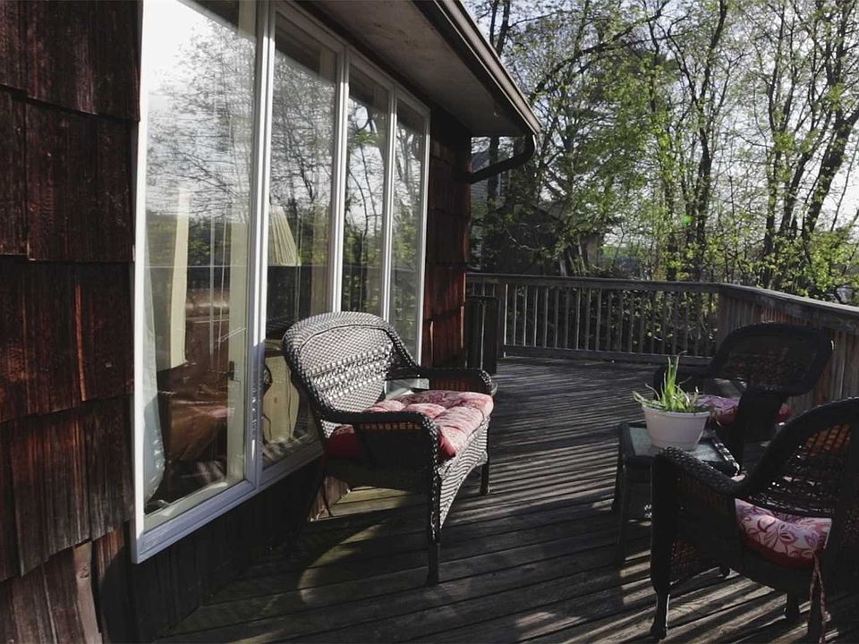 1st image of 44 Abbott Dr