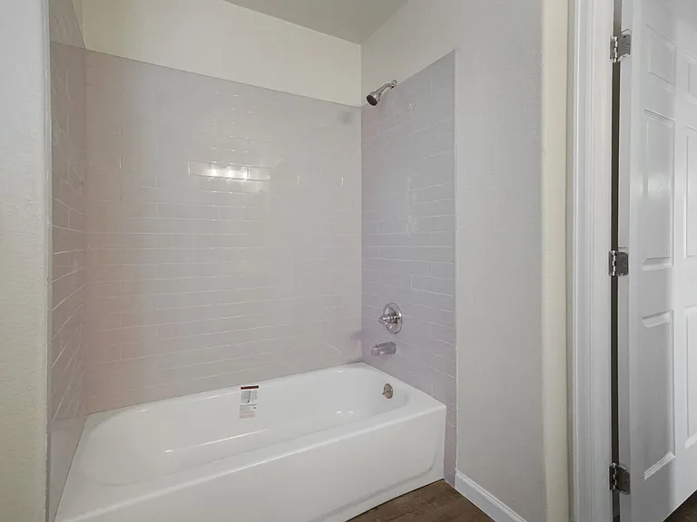 19046 E 57th Pl #F — Photo 11