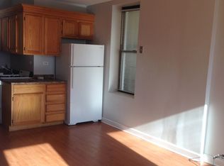 1329 W 19th St #1F, Chicago, IL 60608