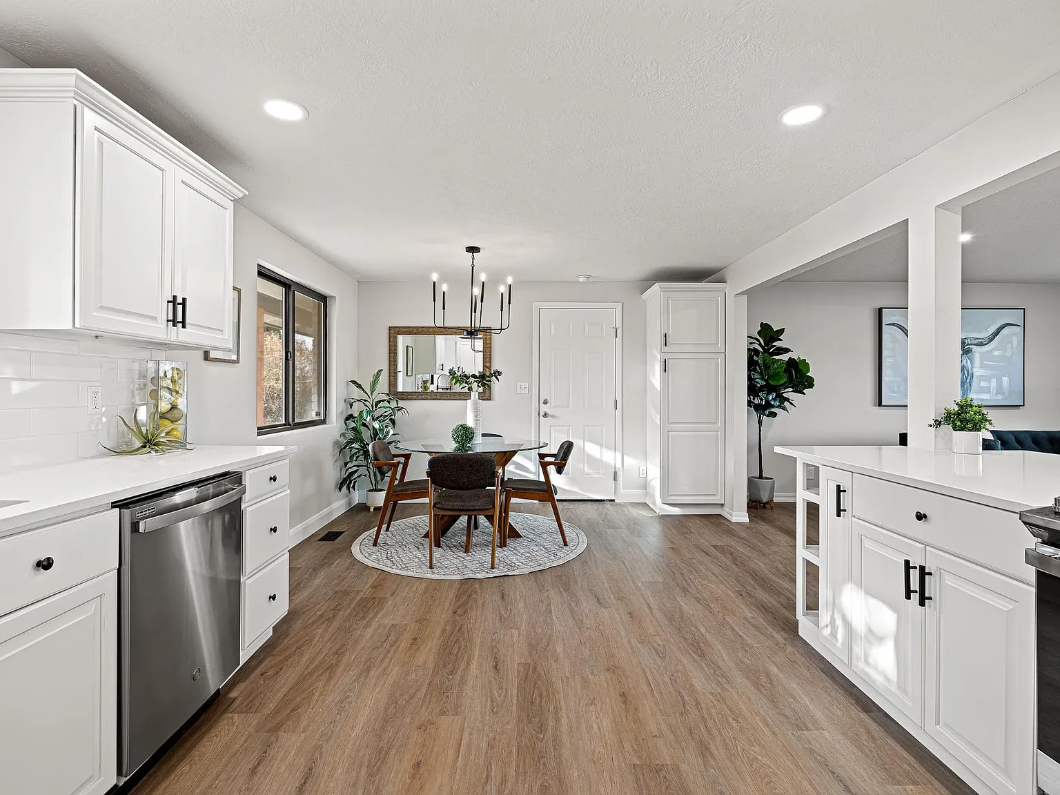 4 bed, 2120 sqft, $3,000 — Photo 3