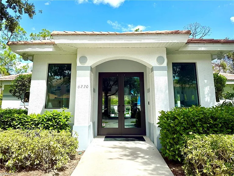 6325 Wilshire Pines Cir #308 — Photo 21