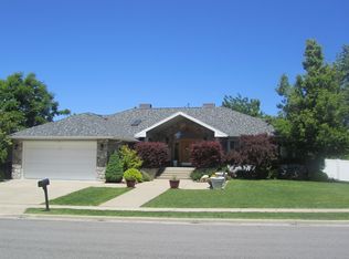 172 W 1650 N, Centerville, UT 84014
