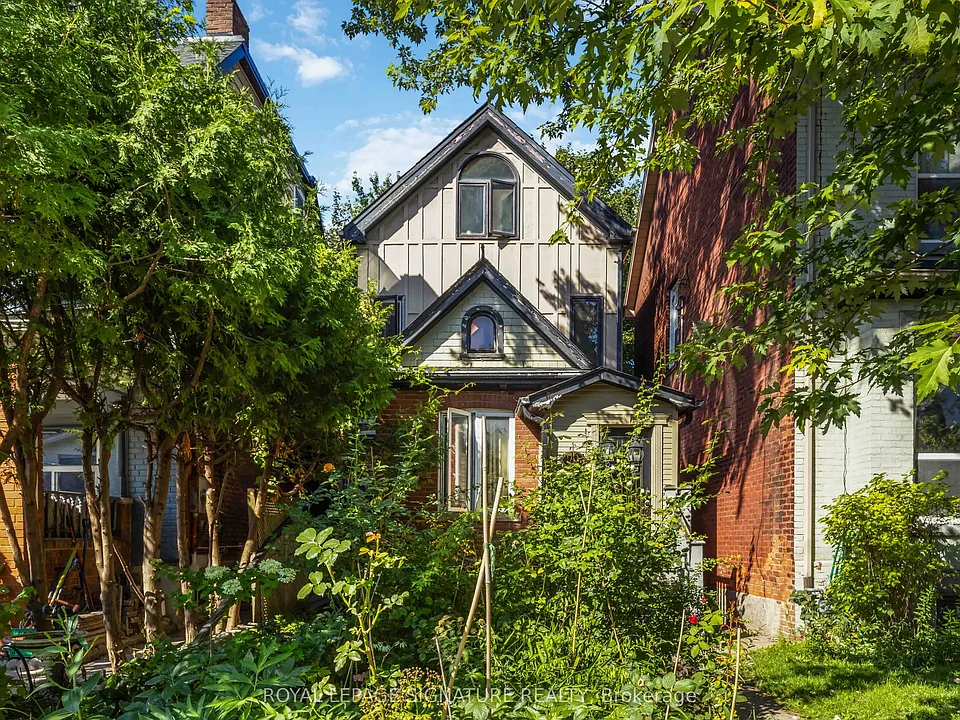 22 Curzon St E #MAIN