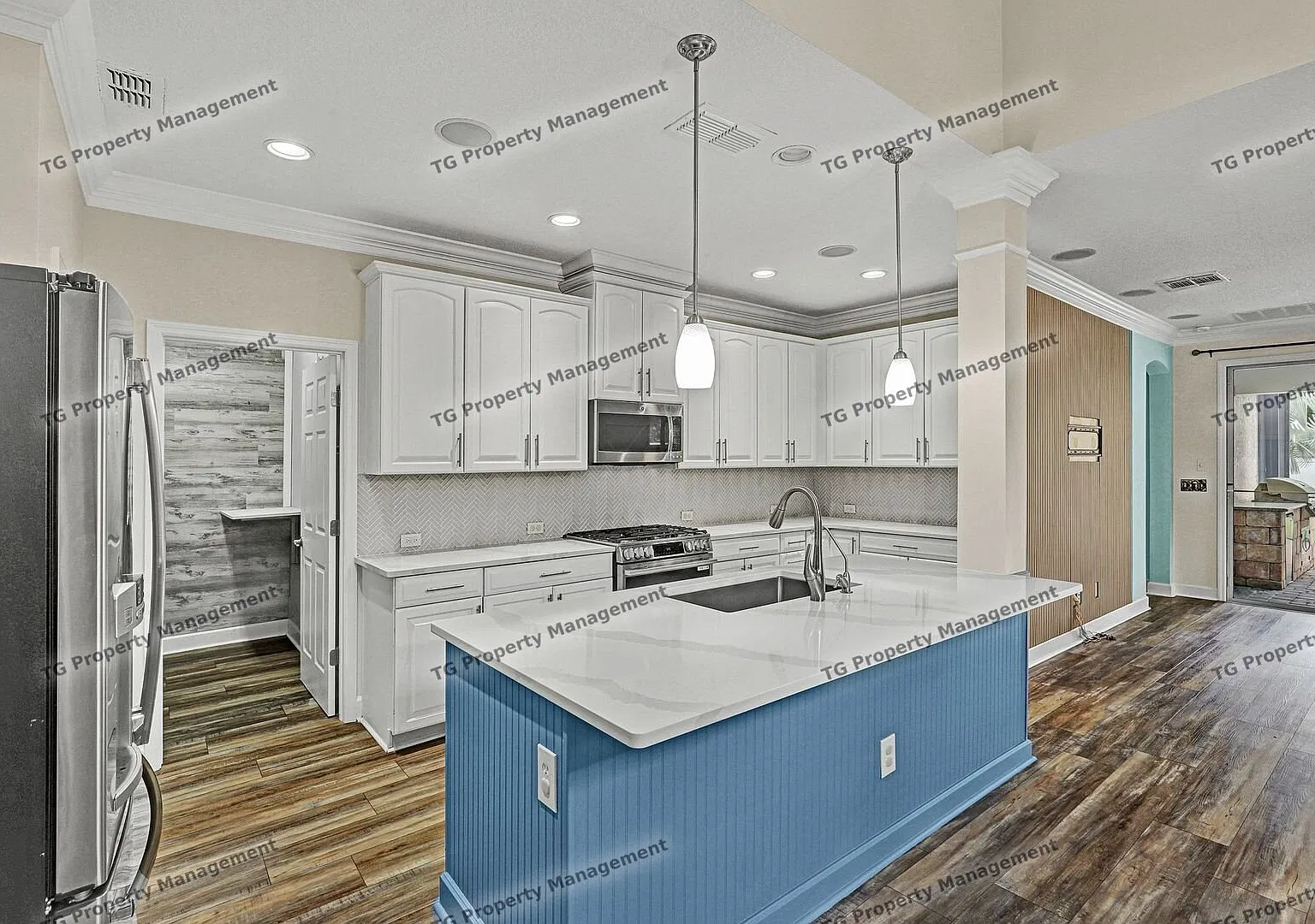 Stunning 4-Bedroom Home in Nocatee | Cul-de-Sac Location, Outdoor Kitchen & Resort-Style Amenitie... — Photo 4