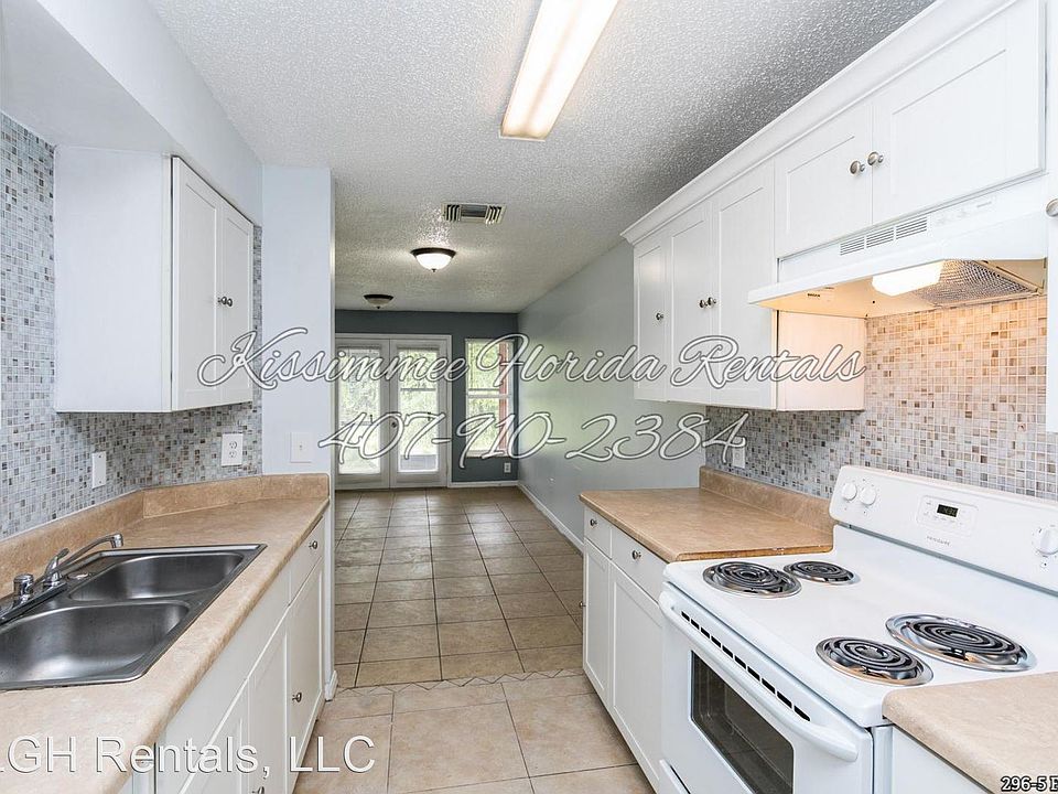 1st image of 296 Flower Ln APT 5