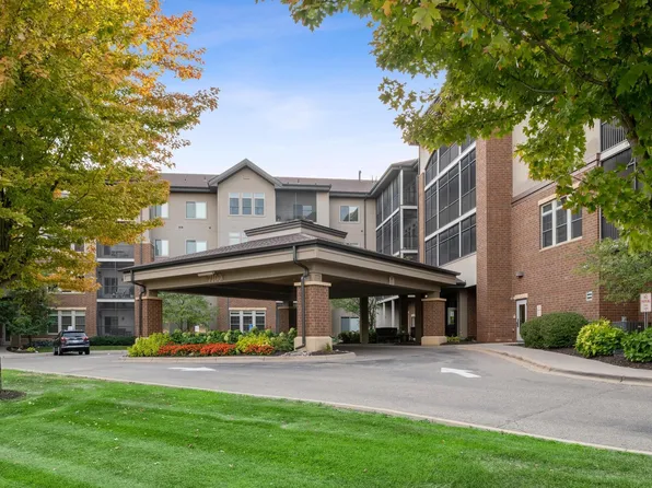 7100 Metro Blvd Unit 202, Edina, MN 55439