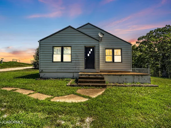 12 Pine Trl, Linn, MO 65051