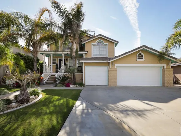 4711 Triple Crown Dr, Bakersfield, CA 93312