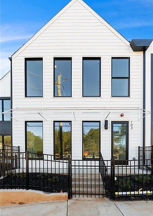 1st image of 103 Pearl St