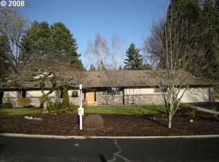 1 Britten Ct, Lake Oswego, OR