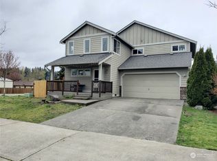 216 Rhubarb St SW, Pacific, WA 98047