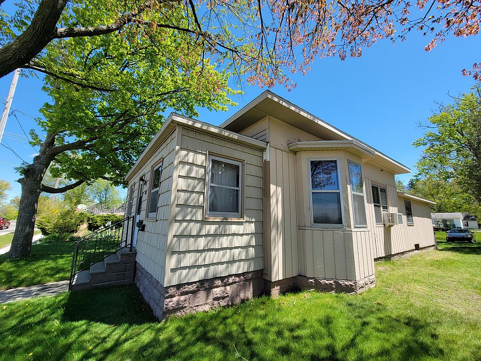 1st image of 1615 Lakeshore Dr