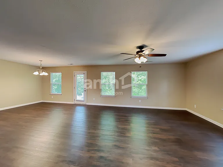 1300 Cathedral Rock Ct — Photo 5