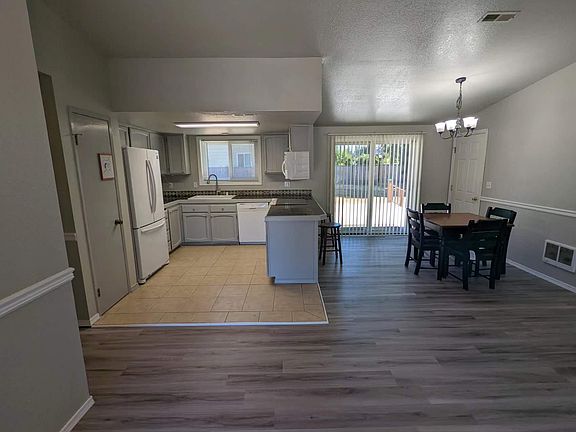 5th image of 17325 17th Avenue Ct E