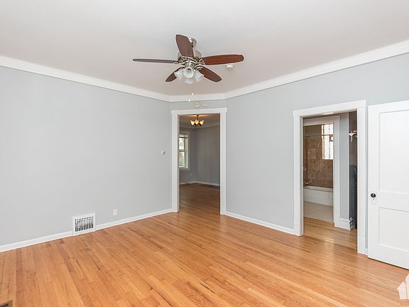 5th image of 3801 N Seeley Ave #1
