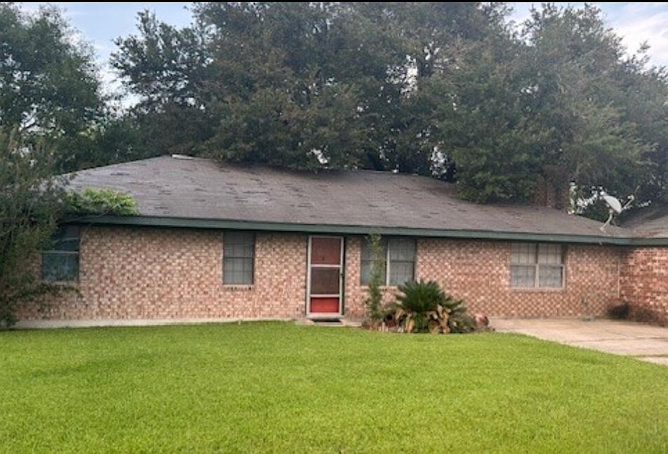 1st image of 223 Avenue Of The Acadians