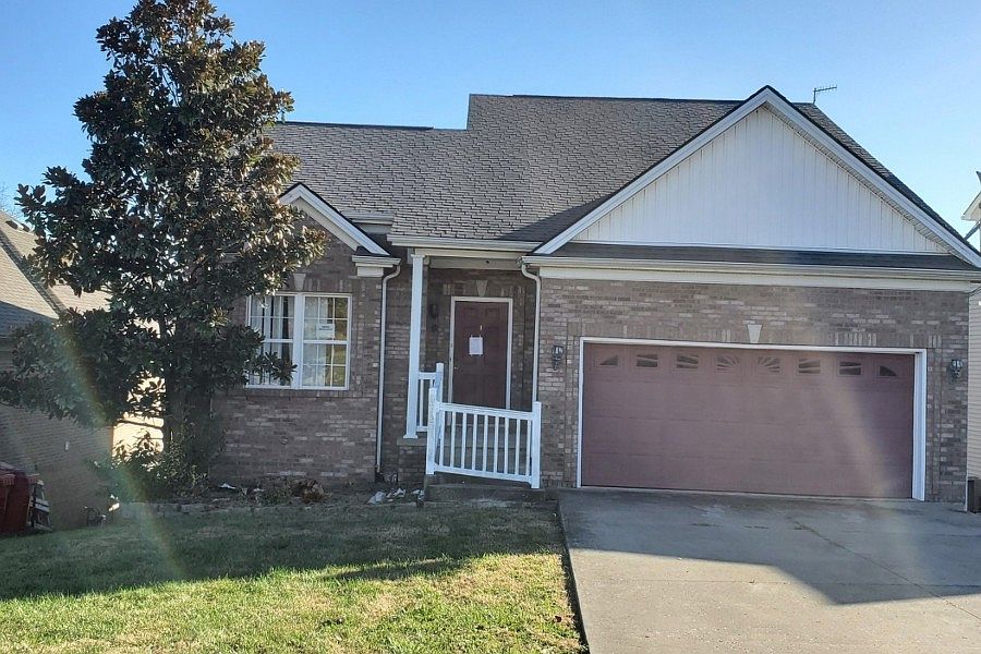 1st image of 368 Village Dr