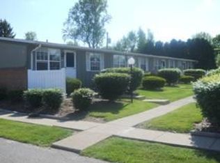 1144 Robin Ct, Zanesville, OH 43701