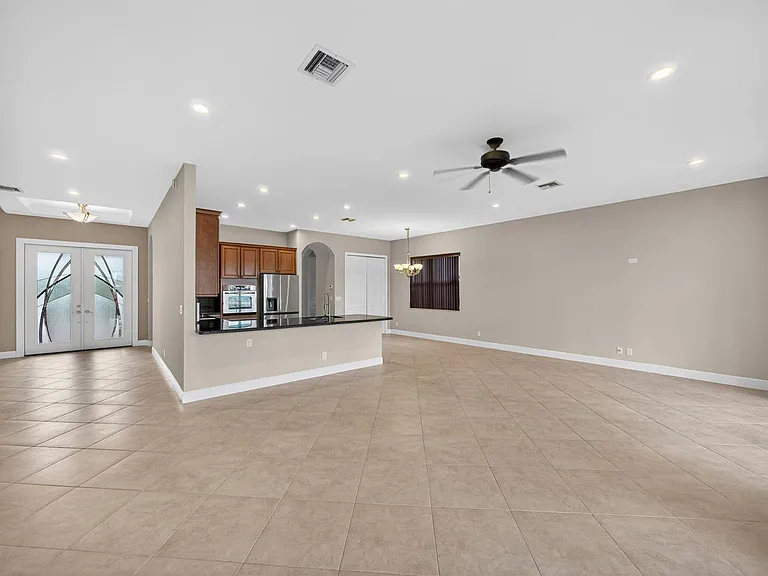12054 Aviles Circle Palm — Photo 8