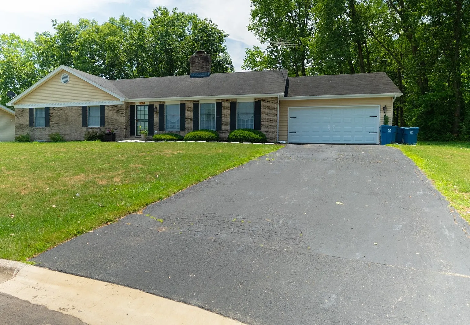 3584 Fairway Dr photo 1