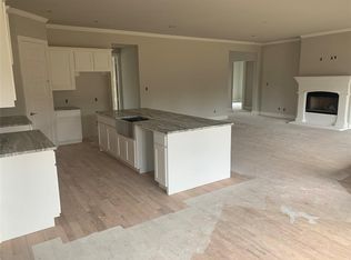 240 Redwood Dr, Van Alstyne, TX 75495