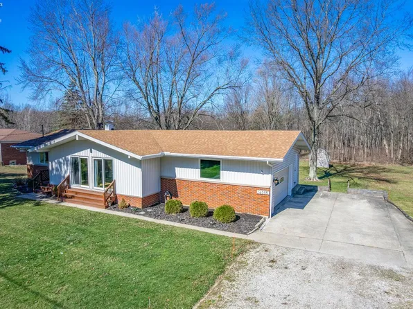 16305 Sperry Rd, Vermilion, OH 44089