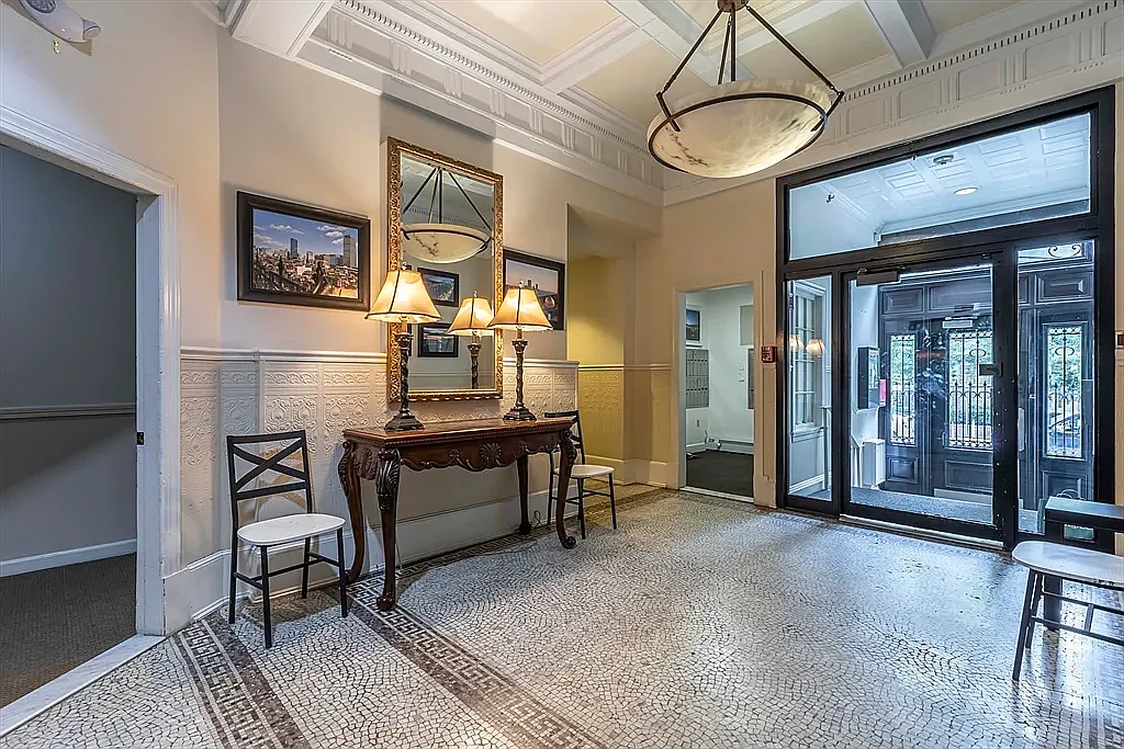 Building Photo - 483 Beacon St #63