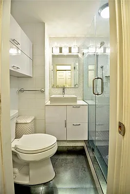 Sold by Siderow Residential Group | media 10