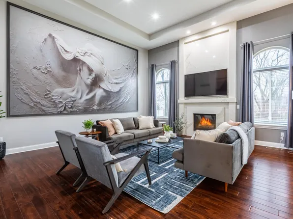 3352 Crooks Rd, Rochester Hills, MI 48309