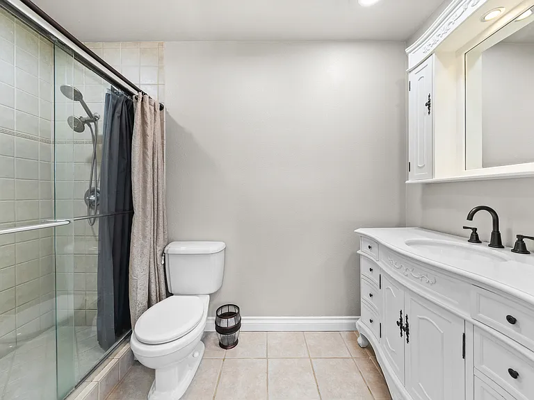 21699 Banner St — Photo 5